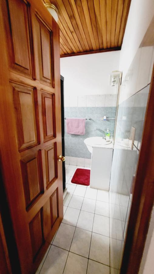 Don Carlos Place Upper Unit Alajuela Exteriör bild