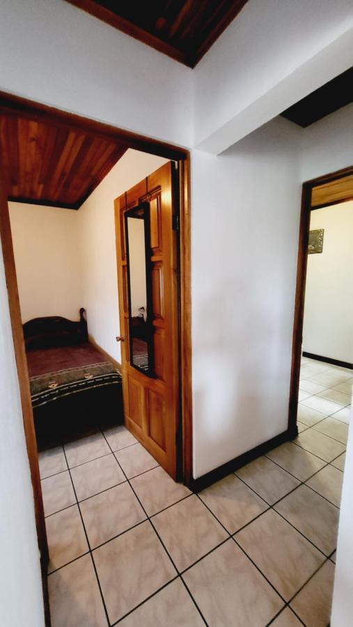 Don Carlos Place Upper Unit Alajuela Exteriör bild