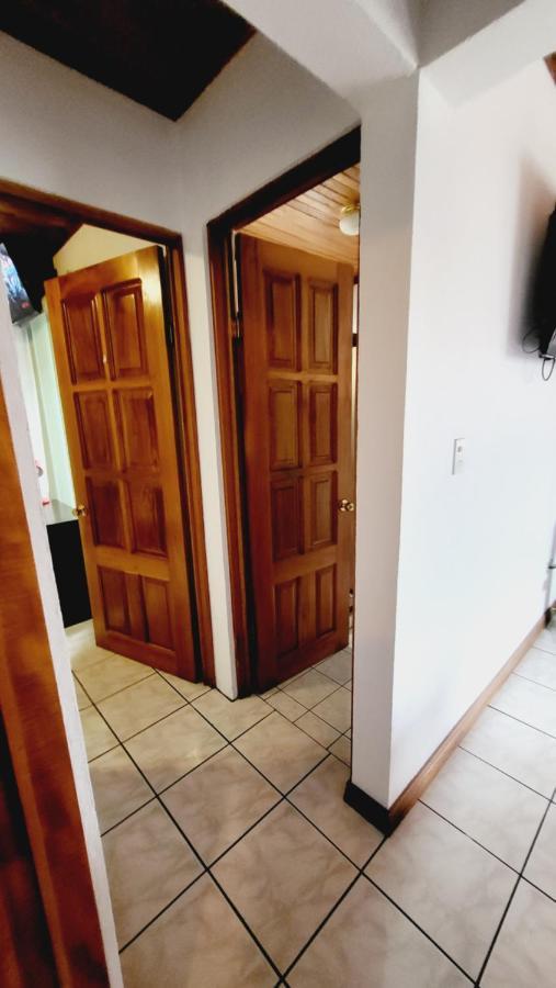 Don Carlos Place Upper Unit Alajuela Exteriör bild