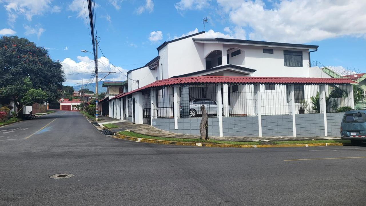 Don Carlos Place Upper Unit Alajuela Exteriör bild